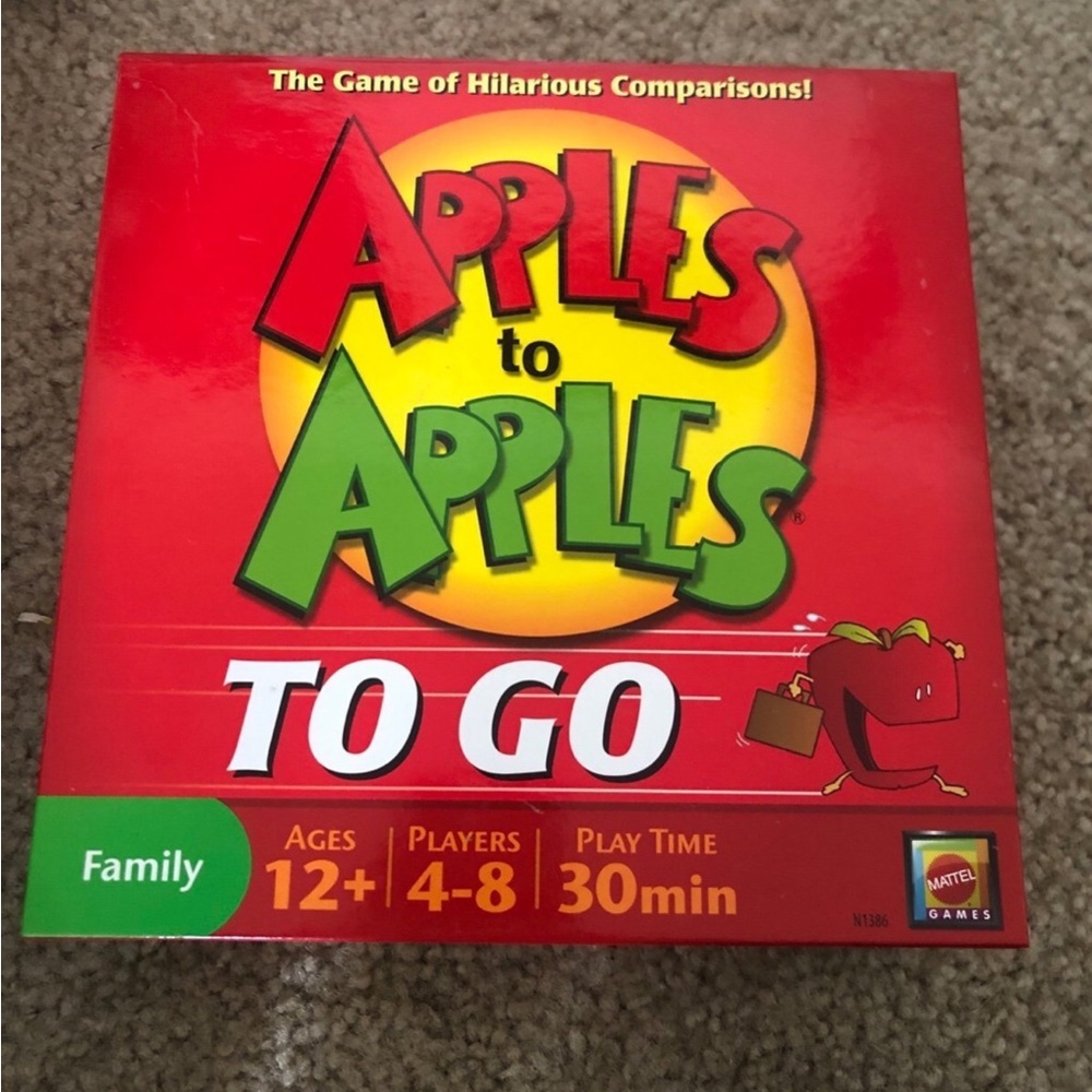 Mattel Apples to Apples To Go - Fun Card Game